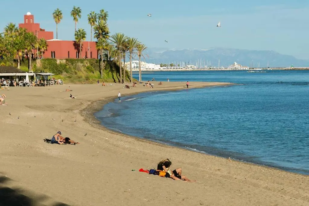 Maravilloso Apt 3Bdr,50M From Beach Benalmadena Spain