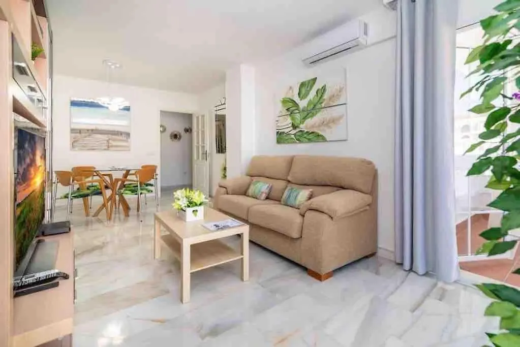 Maravilloso Apt 3Bdr,50M From Beach Benalmadena Apartment